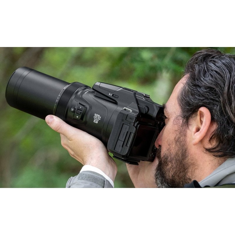 NIkon COOLPIX P1100 Superzoom Digital Camera | 125x Optical Zoom with Image Stabilization 16 MP 4K Ultra HD Video Wi - Fi Connectivity RAW Format and Rotating LCD Screen (Black)Nikon